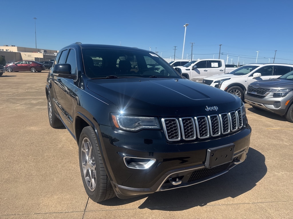 Used 2018 Jeep Grand Cherokee Limited SUV