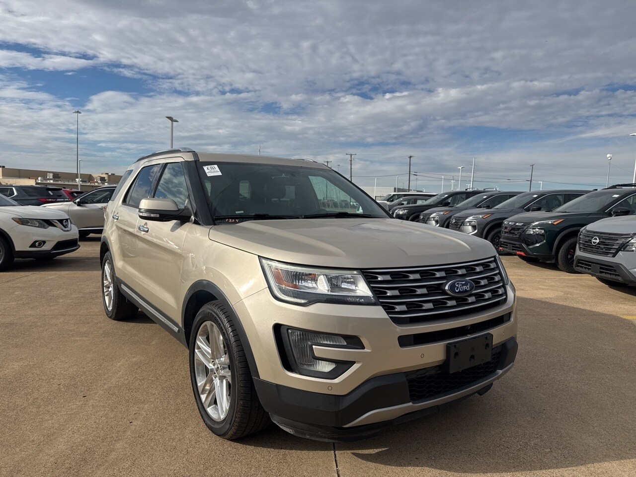 2017 Ford Explorer Limited's photo