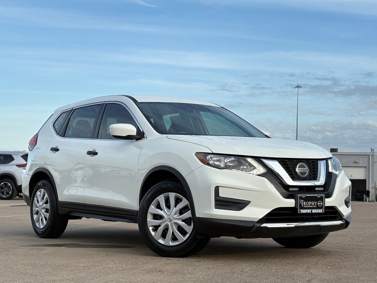 Used 2019 Nissan Rogue S with VIN 5N1AT2MT1KC716298 for sale in Mesquite, TX