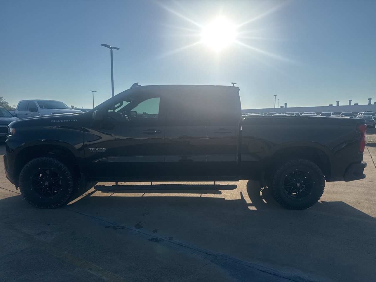 2021 Chevrolet Silverado 1500 RST photo 4