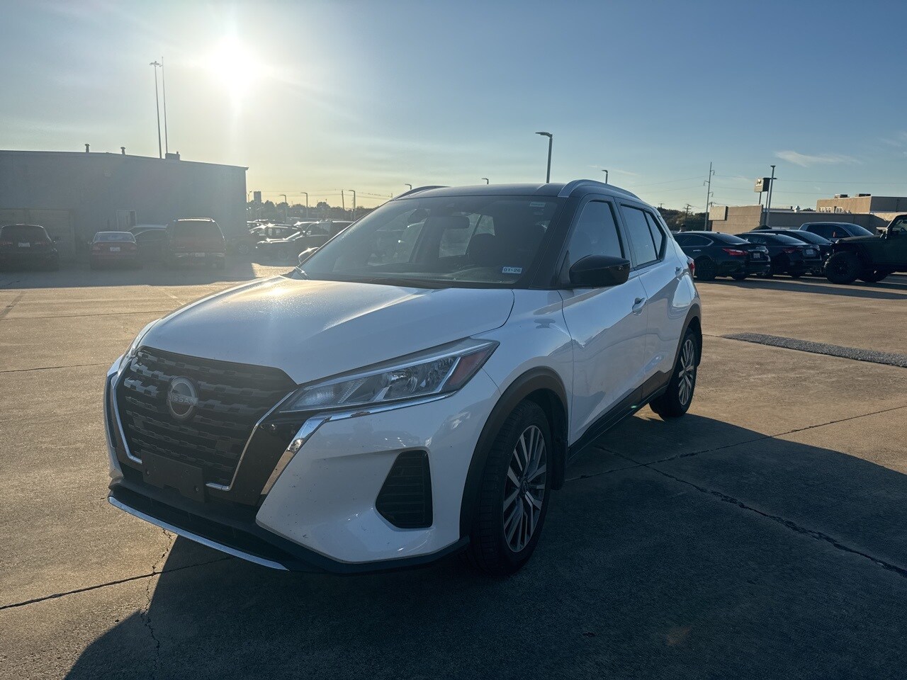 2024 Nissan Kicks SV photo 2