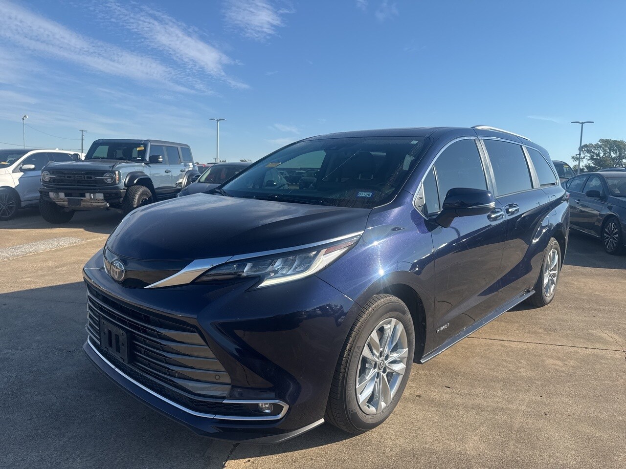 2021 Toyota Sienna Limited photo 3
