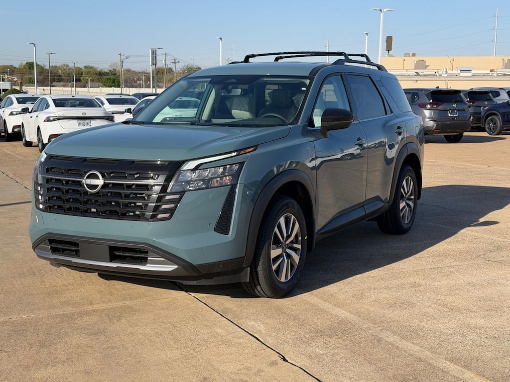 New 2026 Nissan Pathfinder SL SUV