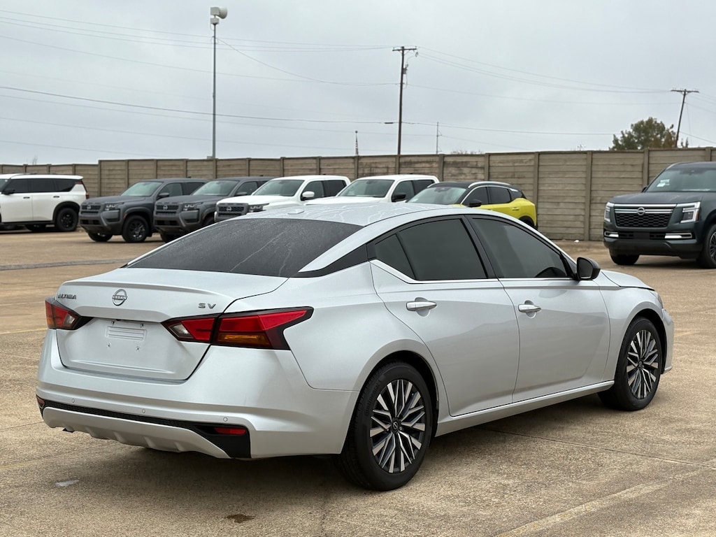 Certified 2024 Nissan