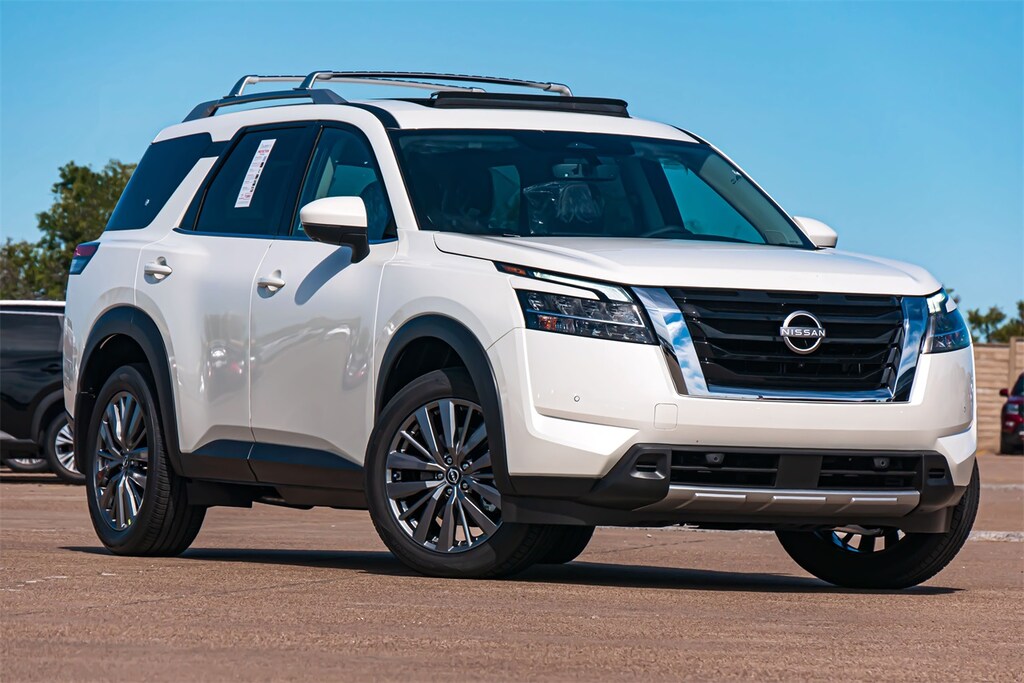 New 2024 Nissan Pathfinder SL For Sale in Mesquite TX RC220977