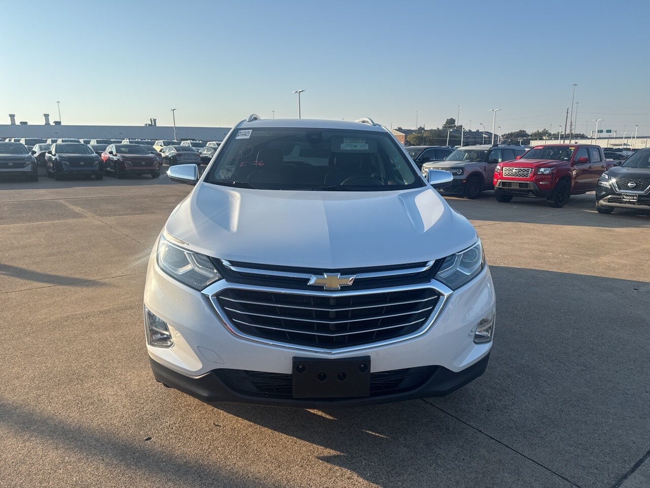 2020 Chevrolet Equinox Premier photo 2