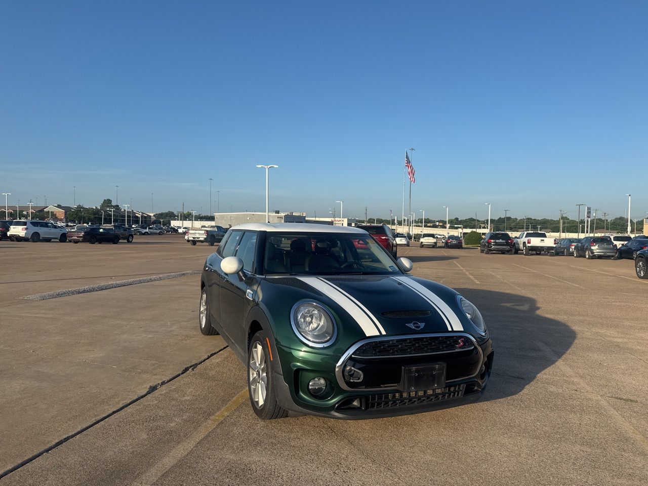 2017 MINI Clubman Cooper S's photo