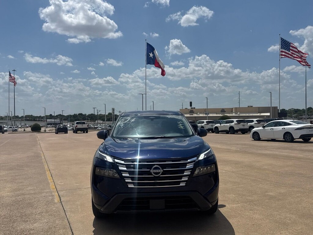 Certified 2025 Nissan