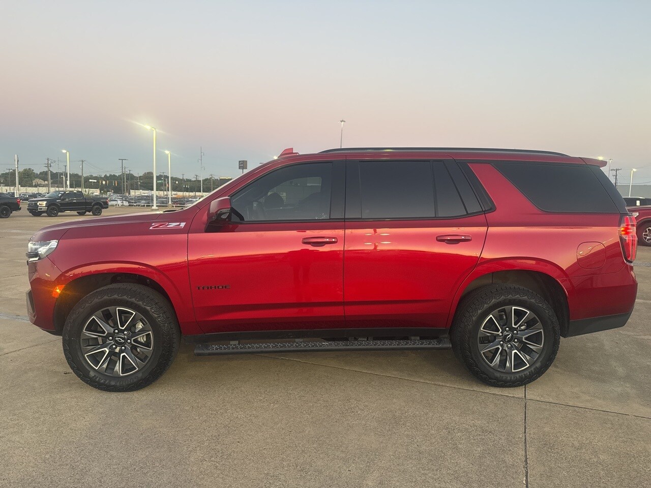 2024 Chevrolet Tahoe Z71 photo 2