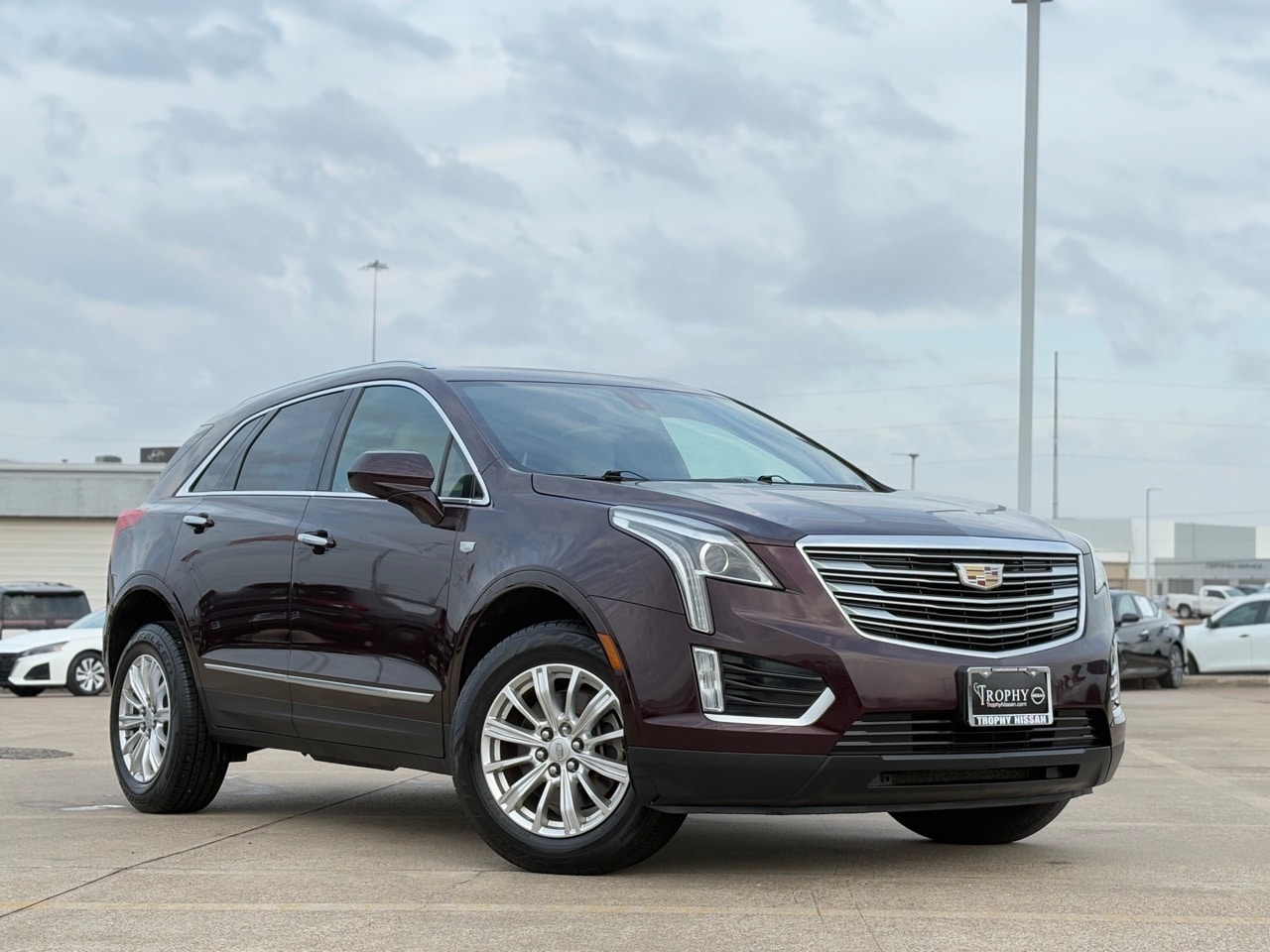 Used 2017 Cadillac XT5 Base with VIN 1GYKNARSXHZ323123 for sale in Mesquite, TX