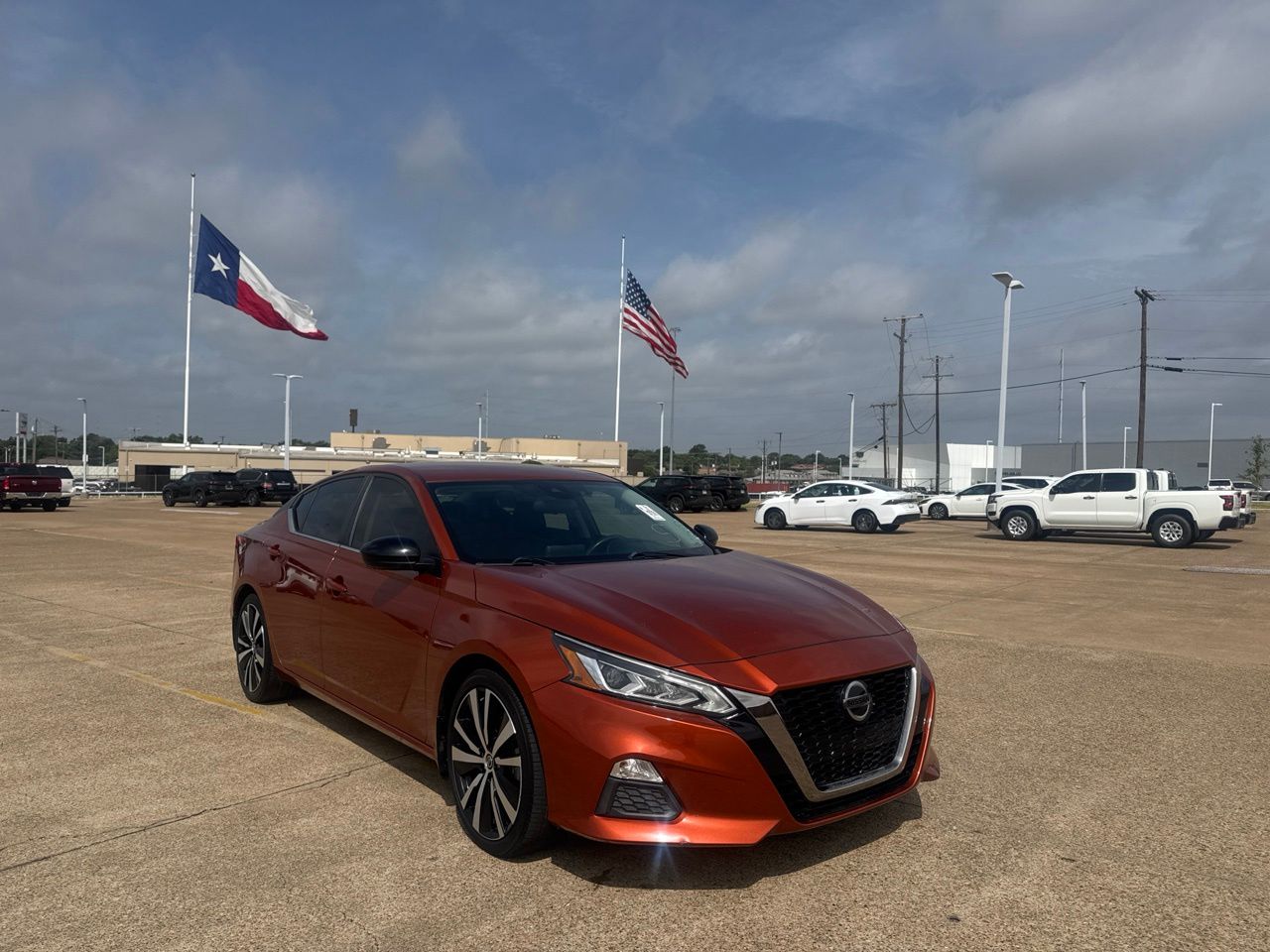 Sunset Drift Chromaflair 2022 Nissan Altima Sedan Front-Wheel Drive Continuously Variable Transmission