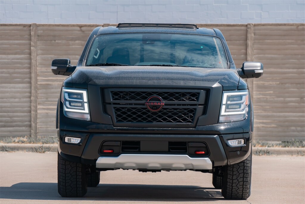 New 2024 Nissan Titan PRO4X For Sale in Mesquite TX RN111229