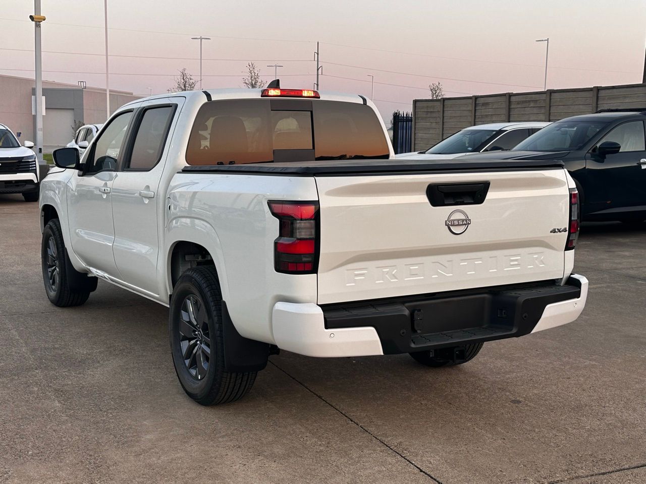 2026 Nissan Frontier SV - Photo 6