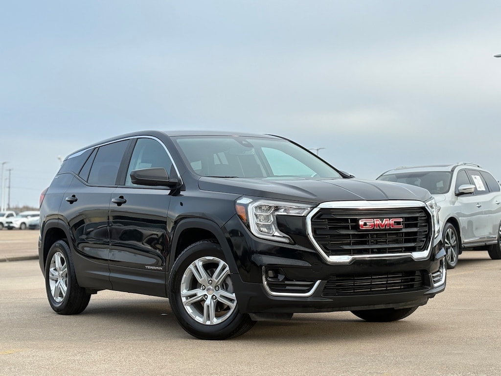 Used 2024 GMC Terrain SLE SUV
