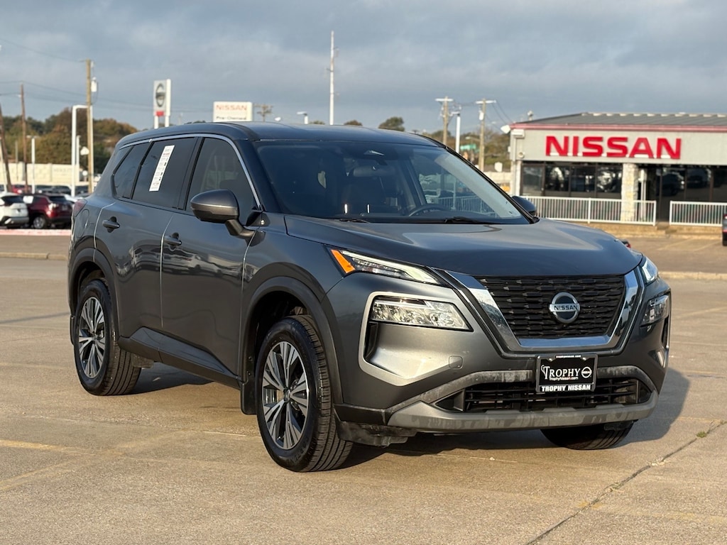 Used 2021 Nissan