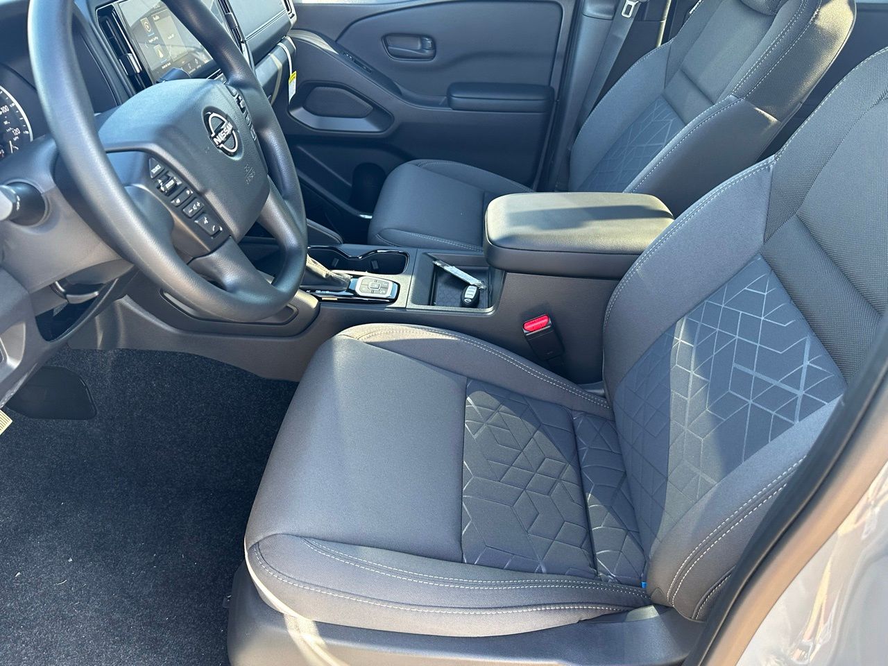 2026 Nissan Frontier SV - Photo 12