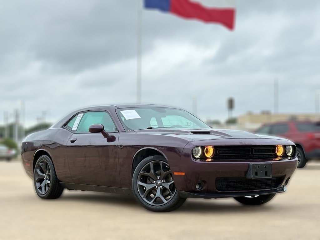 Used 2020 Dodge Challenger SXT Coupe
