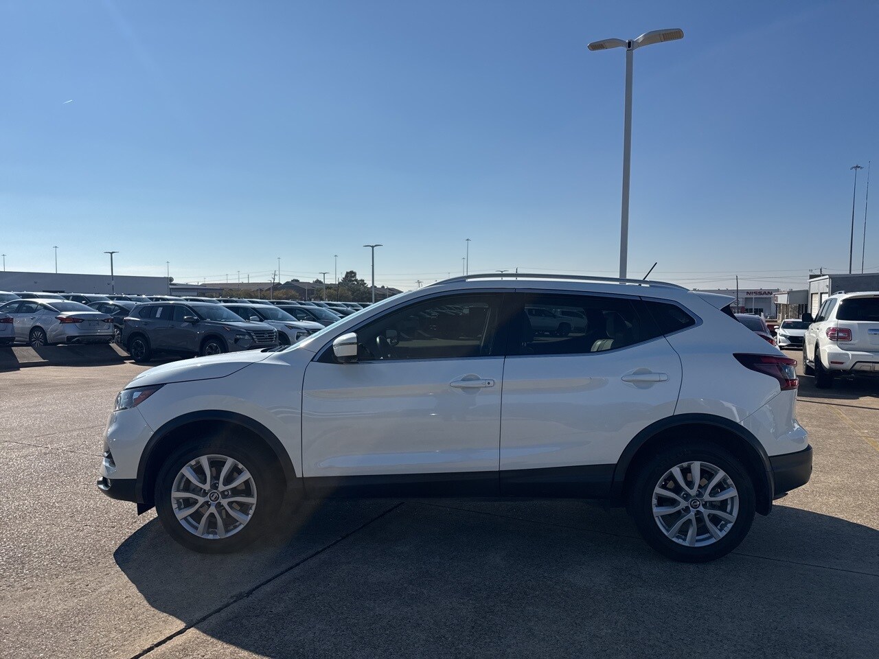 2021 Nissan Rogue Sport SV photo 4