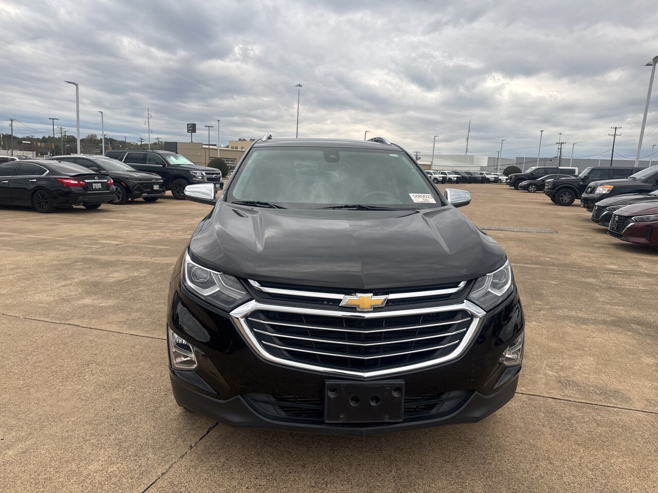 2020 Chevrolet Equinox Premier photo 2