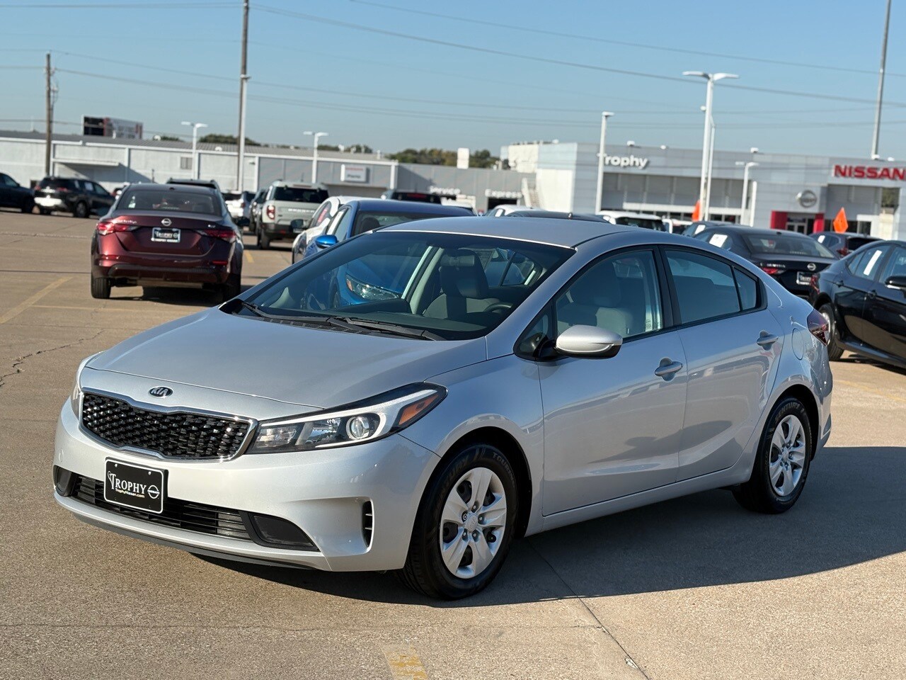 2017 Kia Forte LX Base photo 3
