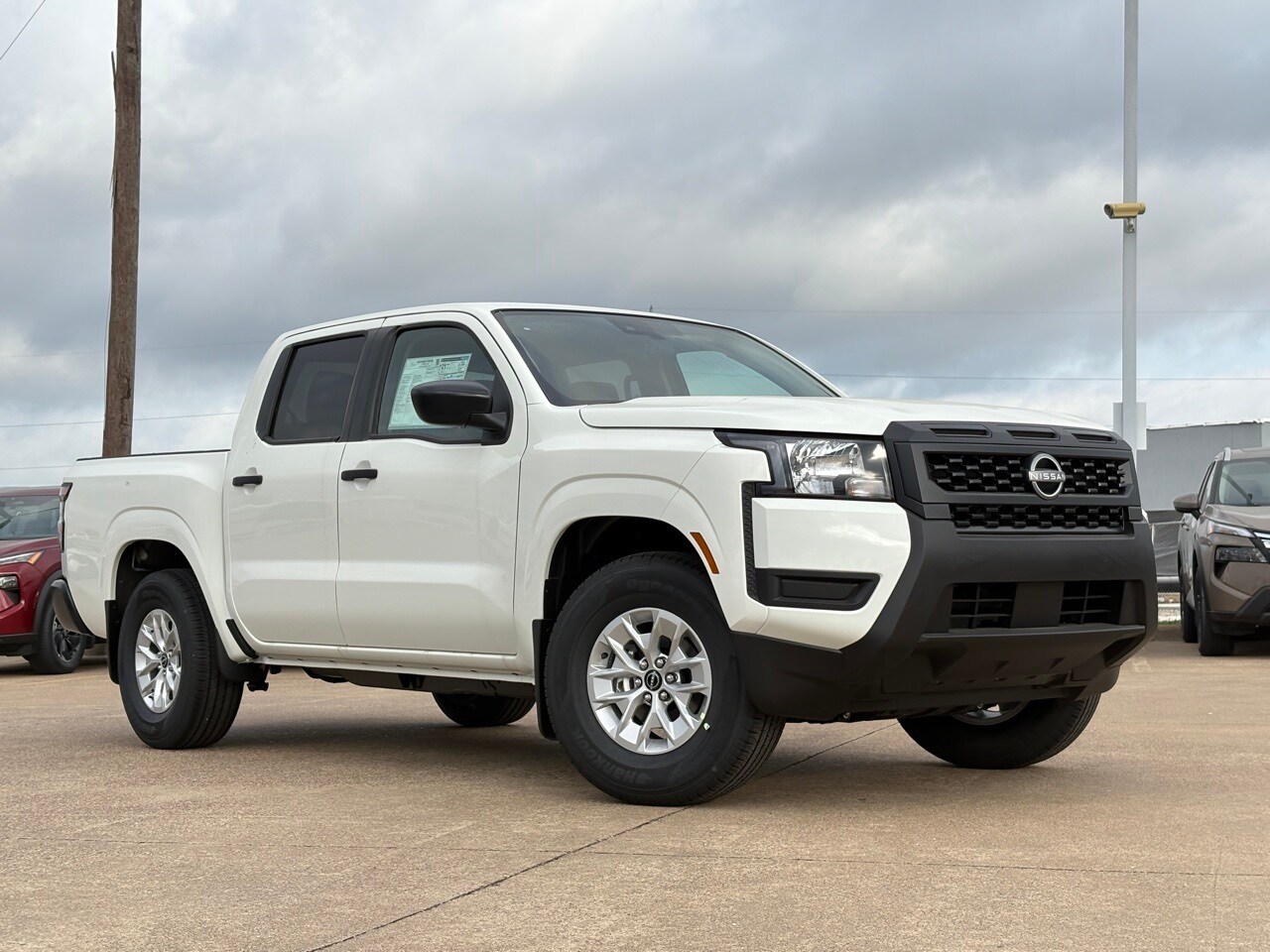 2025 Nissan Frontier S photo 2
