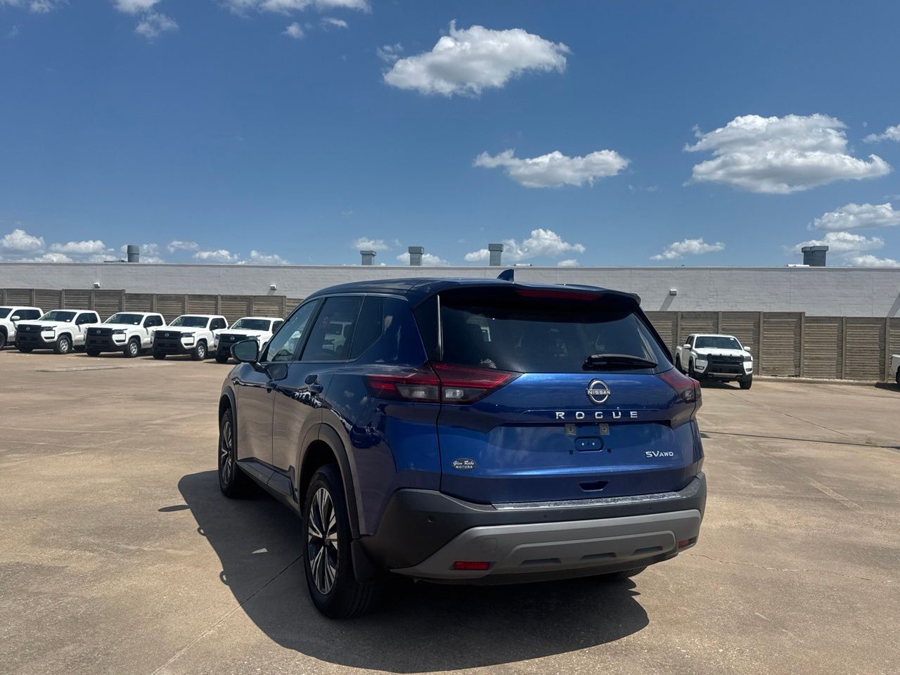 2023 Nissan Rogue SV - Photo 17