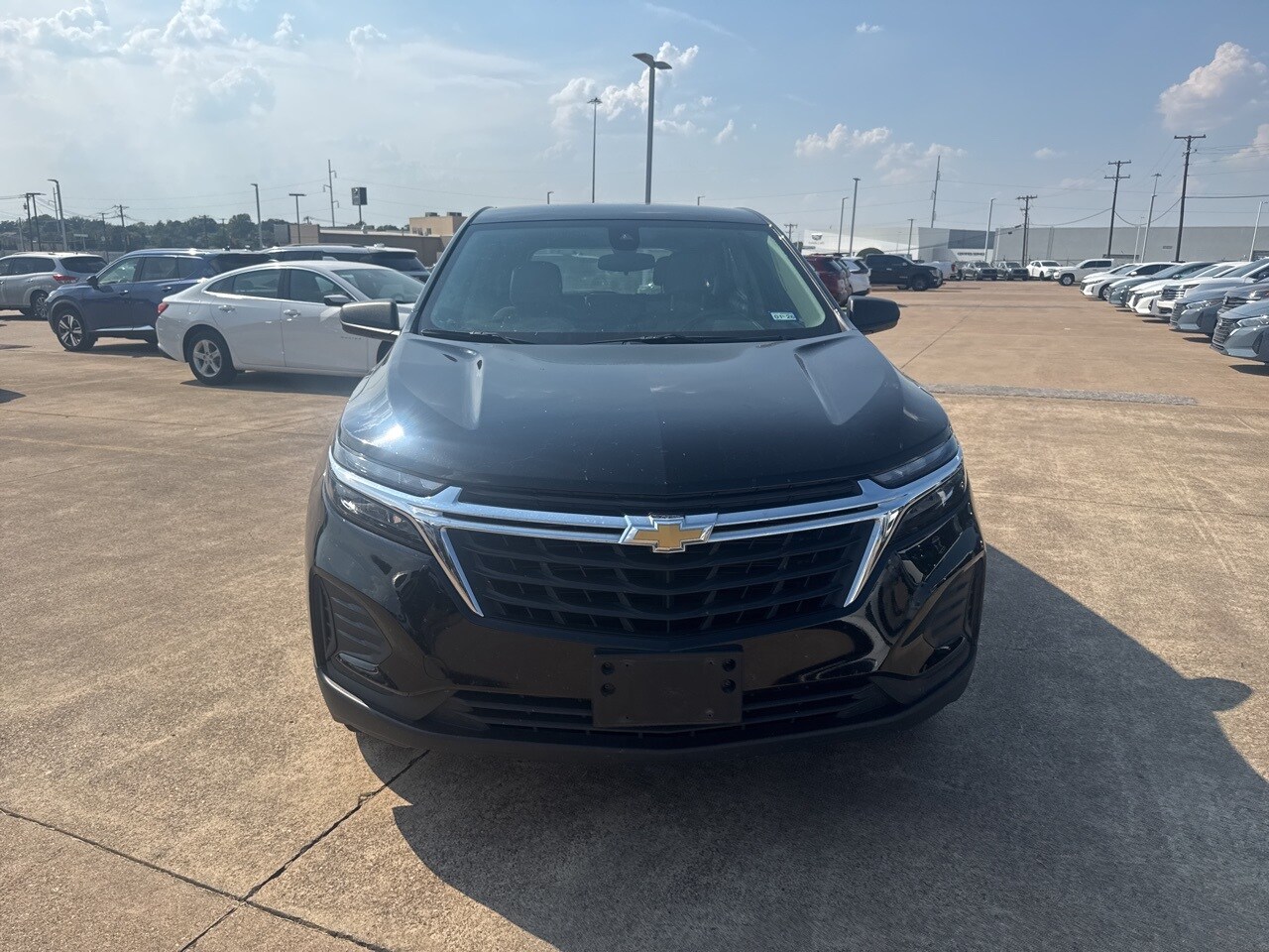 2024 Chevrolet Equinox LS photo 2