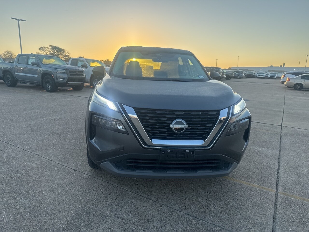 2023 Nissan Rogue S photo 2