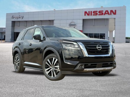 2025 Nissan Pathfinder Platinum SUV