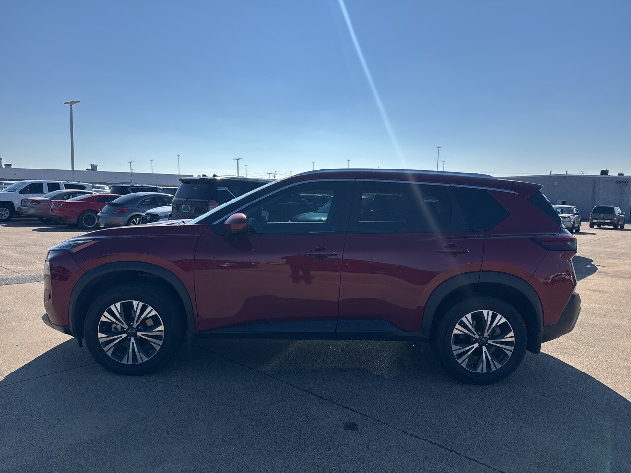 2023 Nissan Rogue SV photo 4