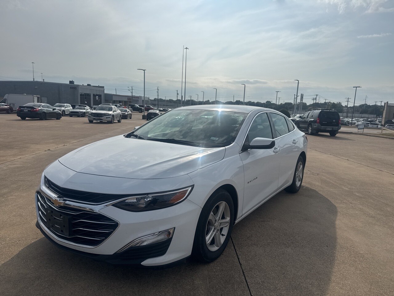 2024 Chevrolet Malibu photo 3