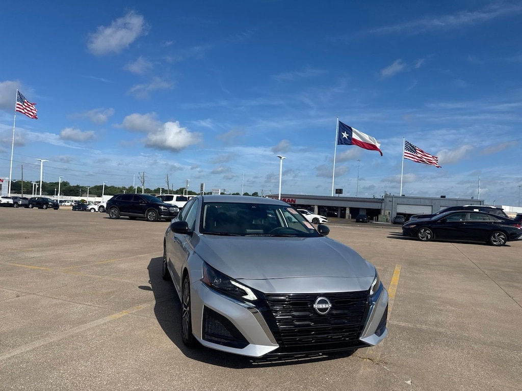 Certified 2025 Nissan Altima 2.5 SV Sedan
