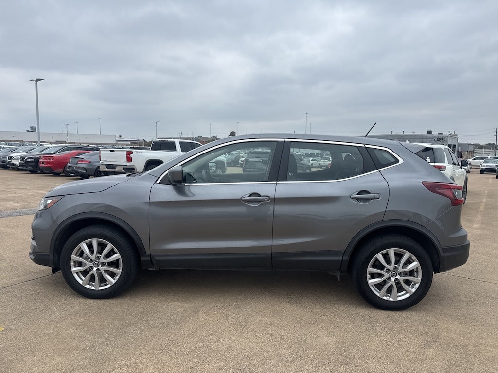 Certified 2021 Nissan