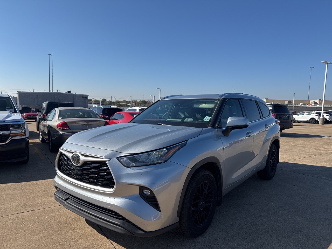 2020 Toyota Highlander XLE photo 3