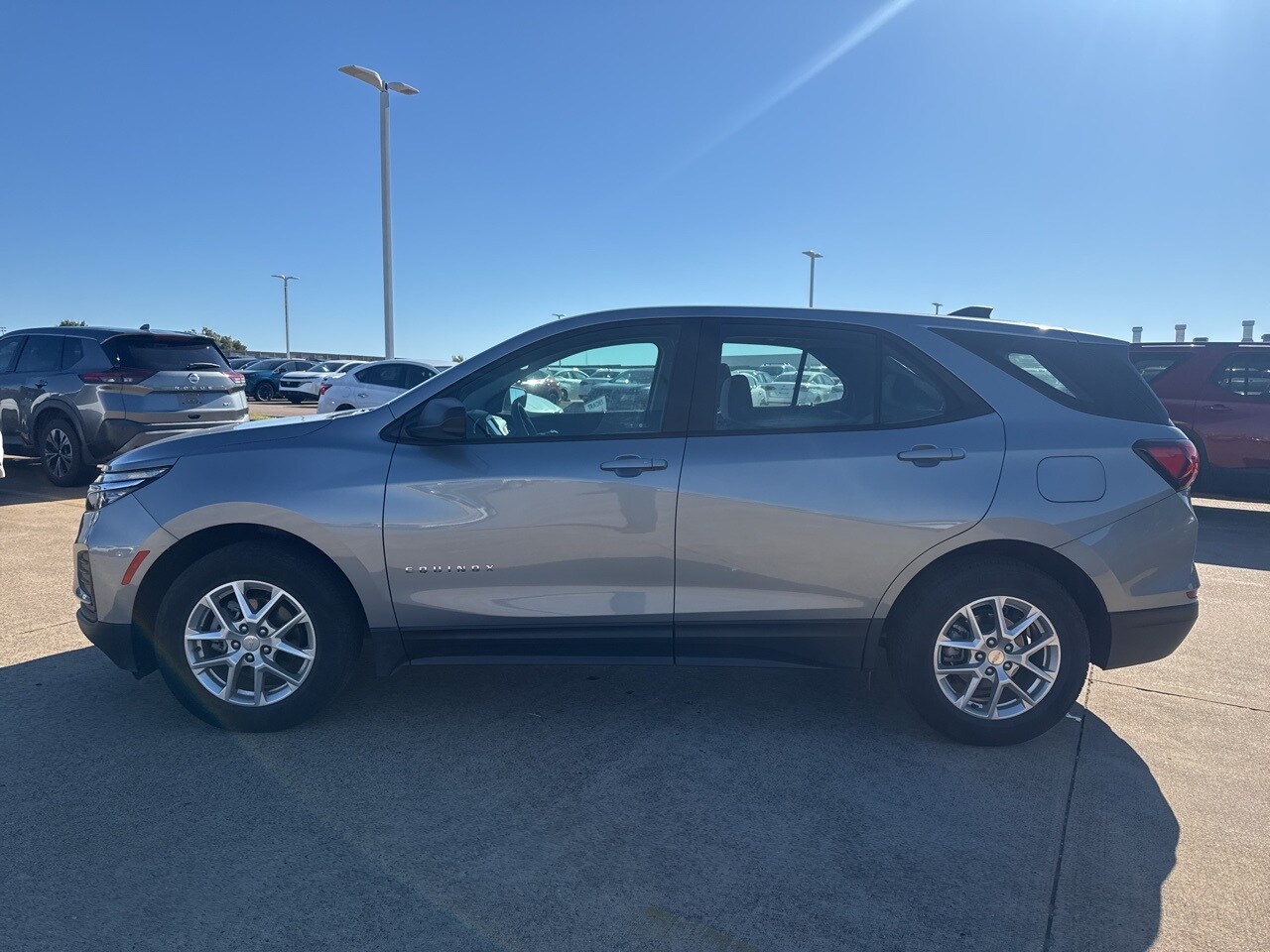 2024 Chevrolet Equinox LS photo 4