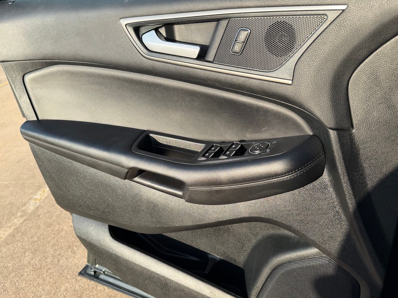 2024 Ford Edge SEL - Photo 28