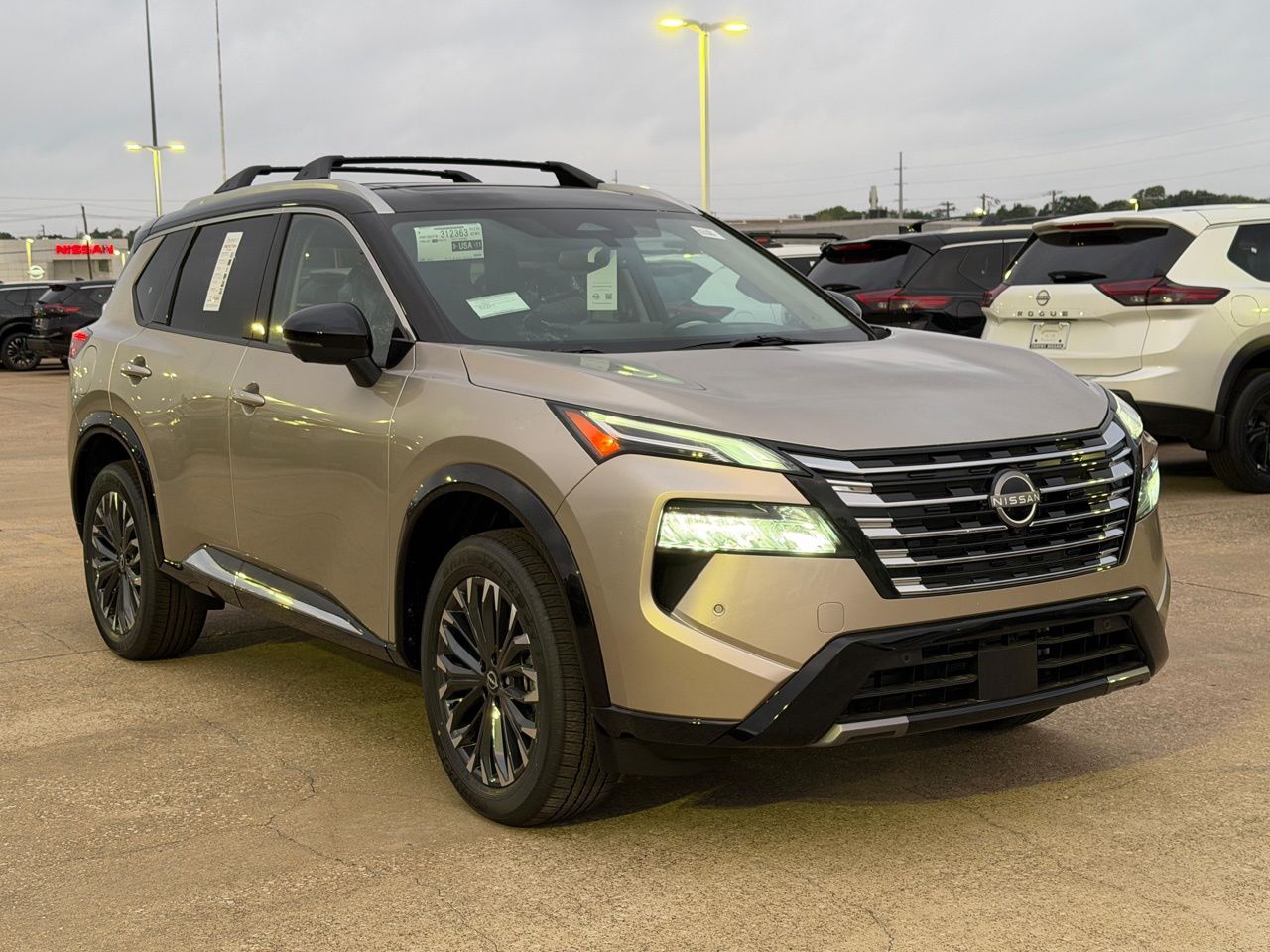 View vehicle photo 4