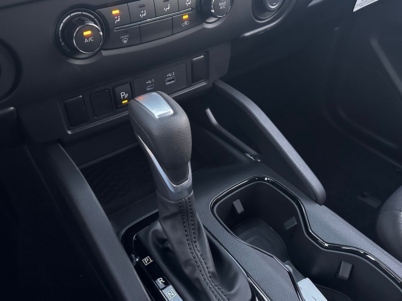 2026 Nissan Frontier SV - Photo 17
