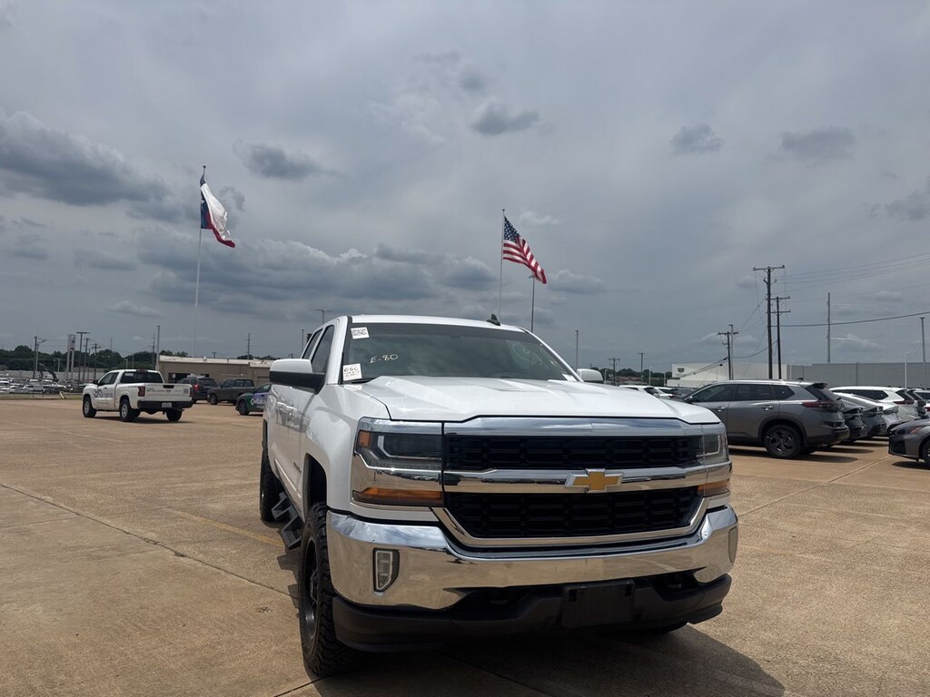 Used 2017 Chevrolet Silverado 1500 LT Truck