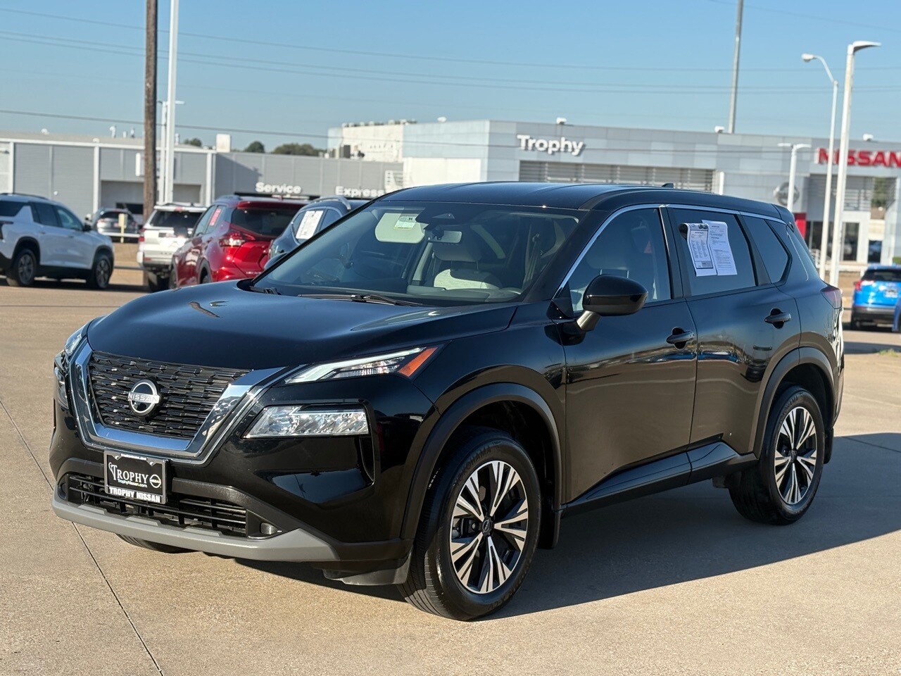 2023 Nissan Rogue SV photo 3