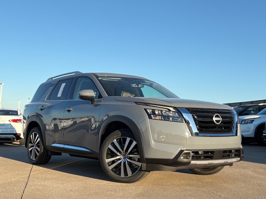 New 2025 Nissan Pathfinder Platinum SUV