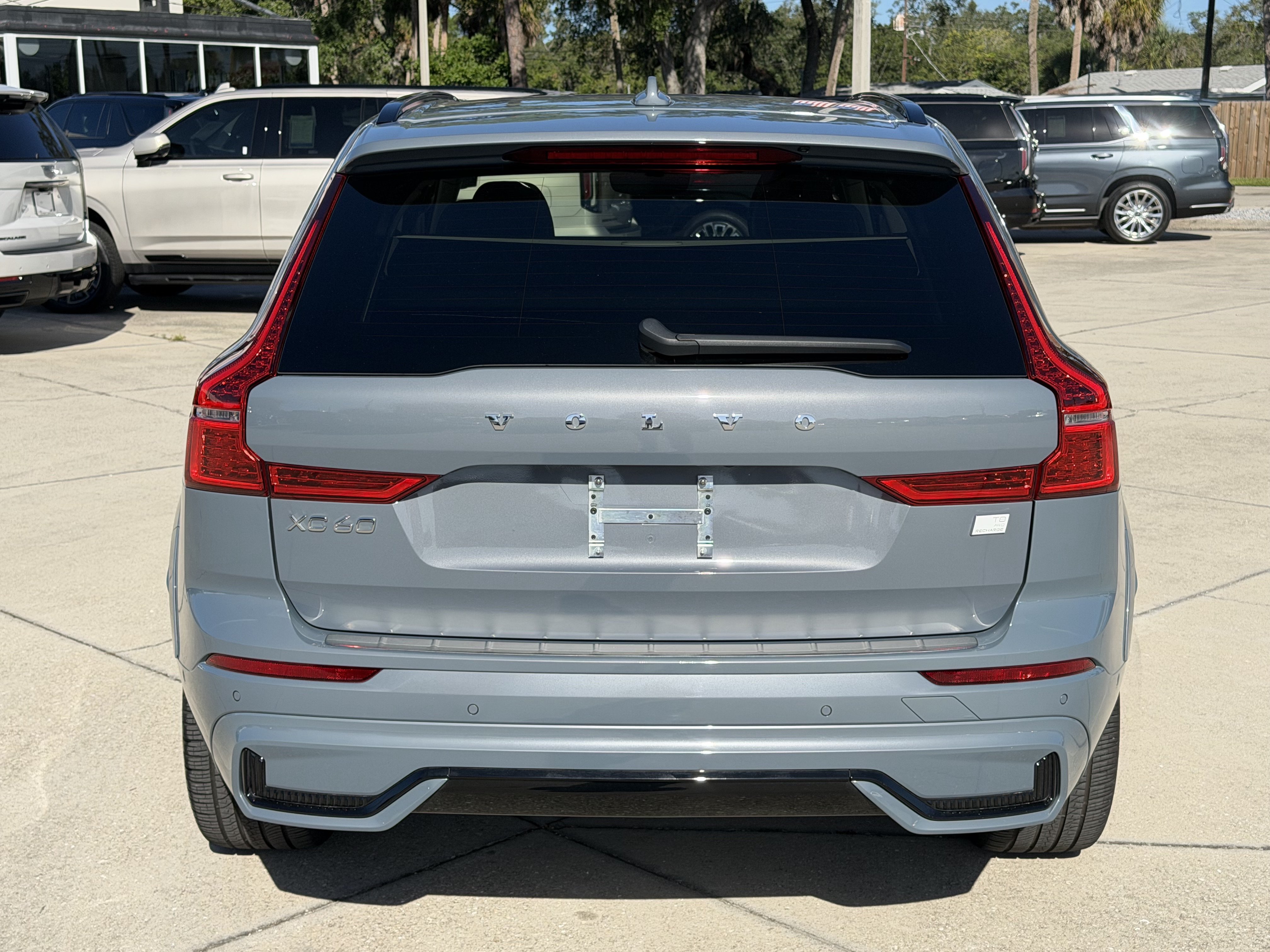 Used 2024 Volvo XC60 plug-in hybrid T8 Ultimate Dark SUV
