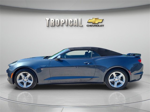 2023 Chevrolet Camaro 1LT photo 2