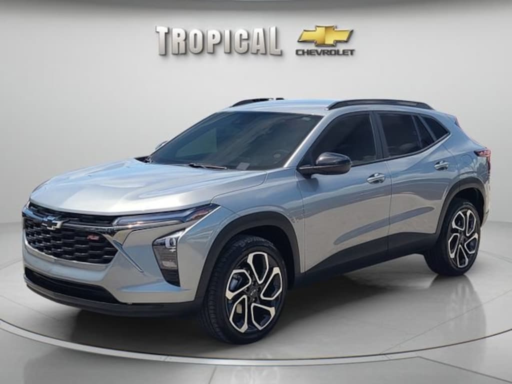 Used 2025 Chevrolet Trax 2RS SUV