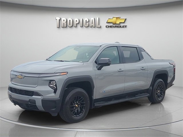 2026 Chevrolet Silverado EV LT's photo