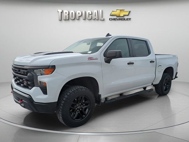 2022 Chevrolet Silverado 1500 Custom Trail Boss 4X4 Crew Cab Short Box's photo