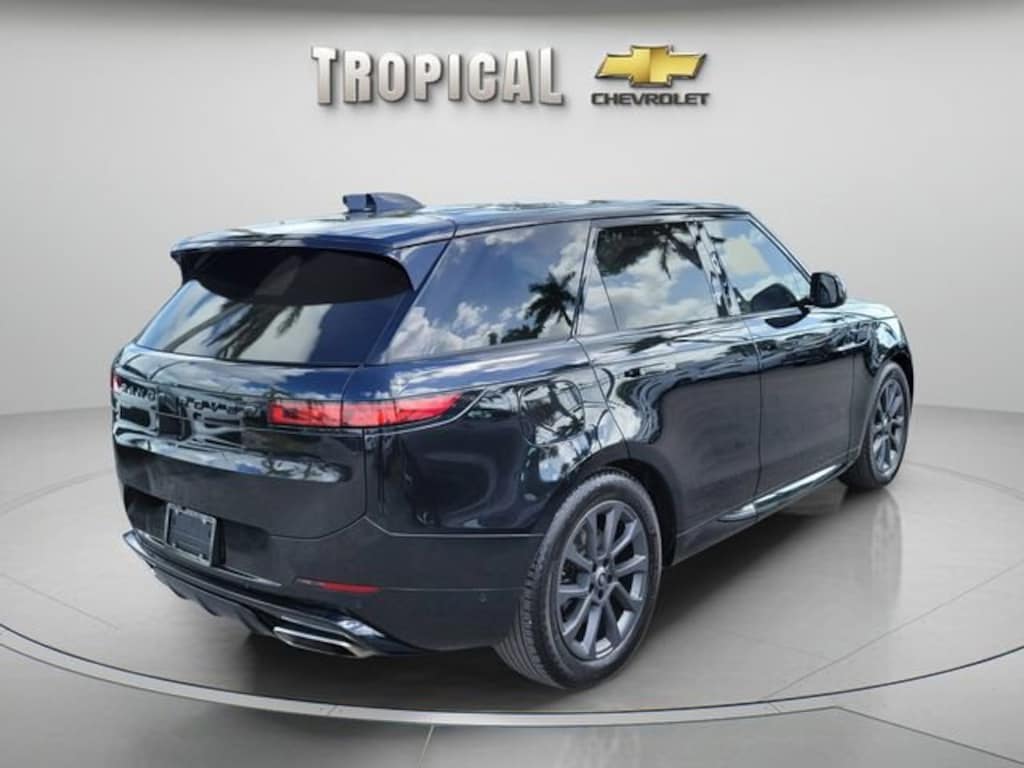 Used 2024 Land Rover Range Rover Sport Dynamic SE