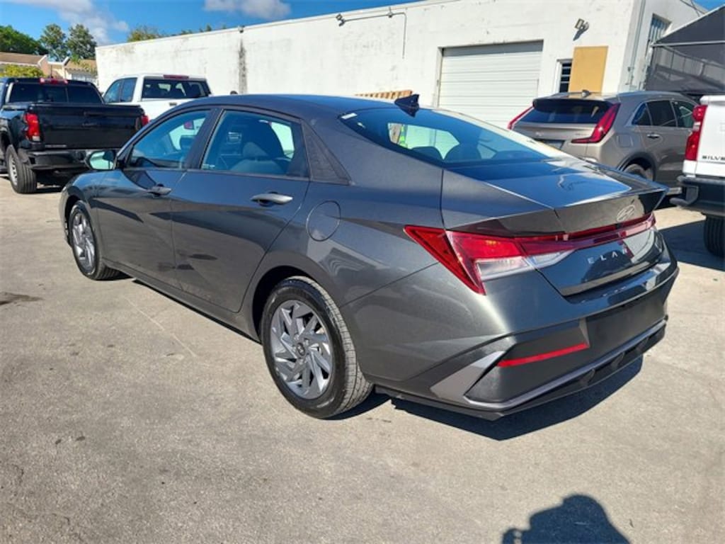 Used 2024 Hyundai Elantra SEL