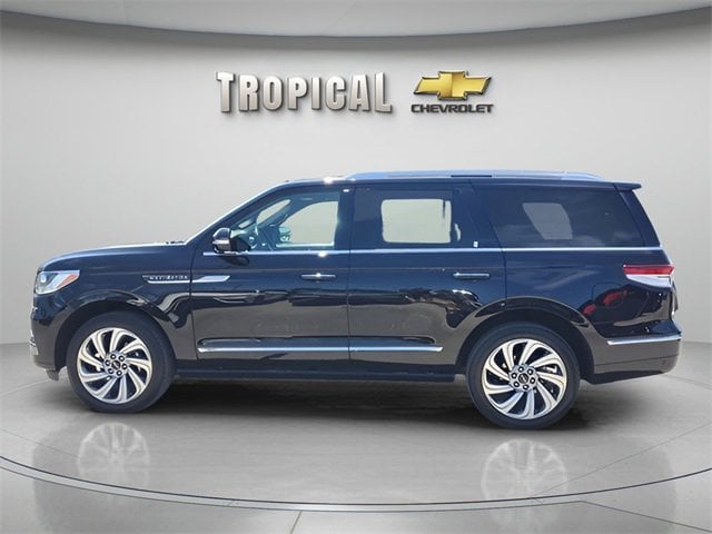 Used 2023 Lincoln Navigator Reserve with VIN 5LMJJ2KG3PEL10155 for sale in Miami, FL