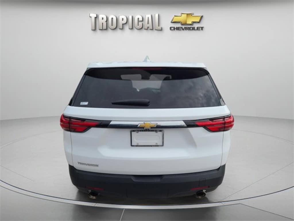 Used 2022 Chevrolet Traverse LS SUV